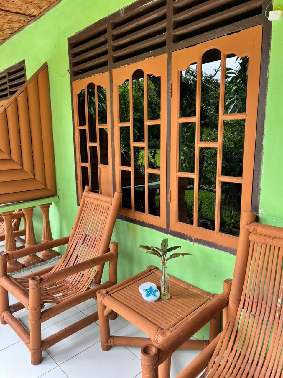 Wisma Batu Mandi Bukit Lawang Buitenkant foto