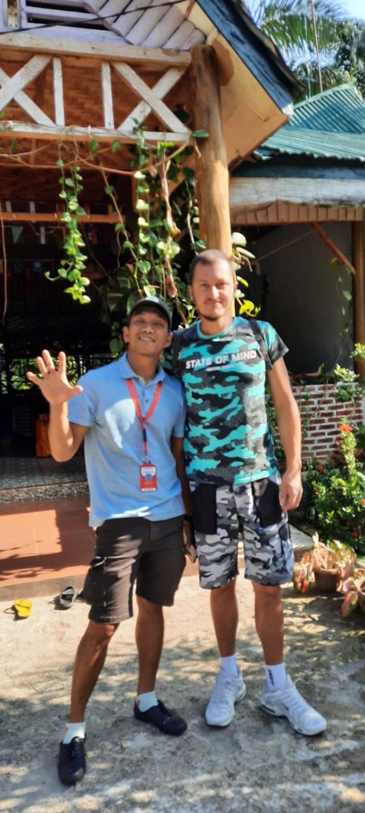 Wisma Batu Mandi Bukit Lawang Buitenkant foto