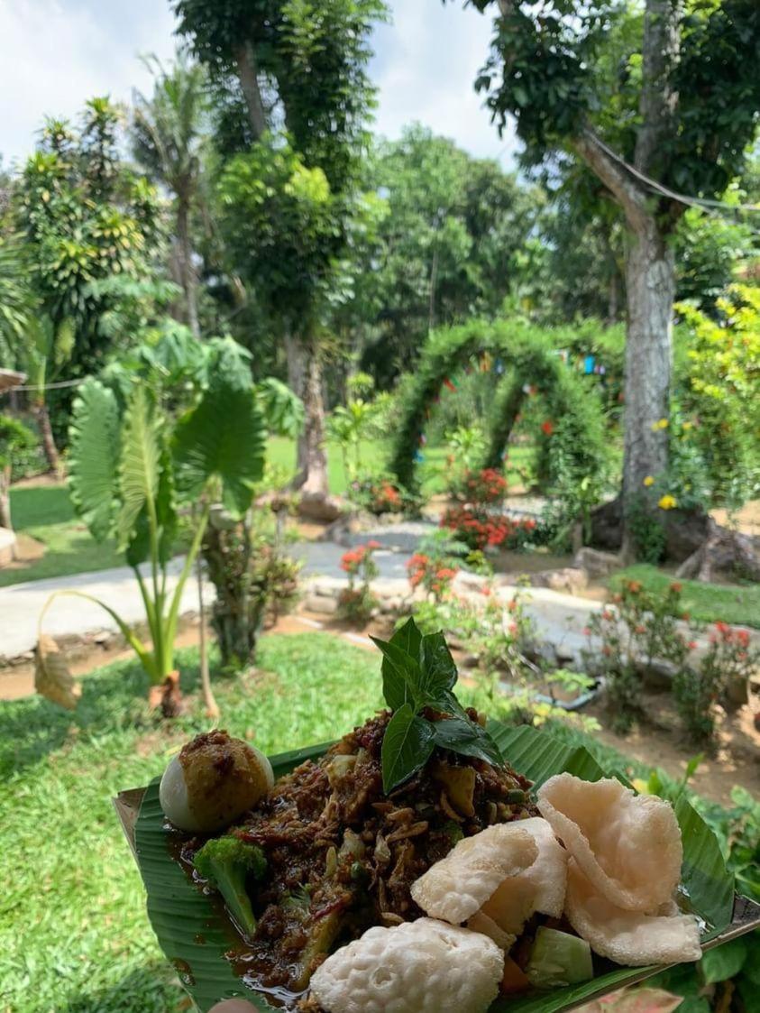 Wisma Batu Mandi Bukit Lawang Buitenkant foto