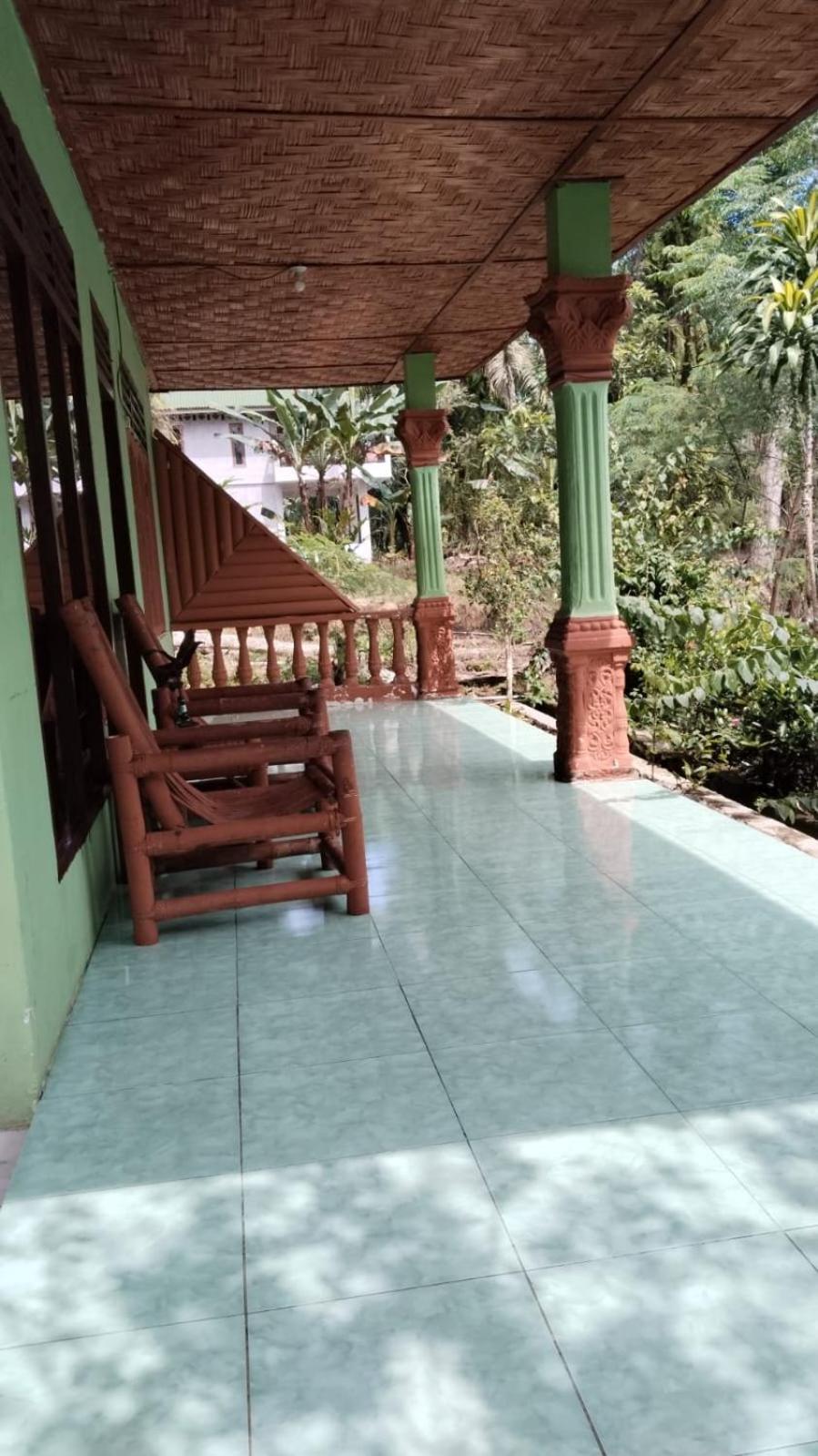 Wisma Batu Mandi Bukit Lawang Buitenkant foto